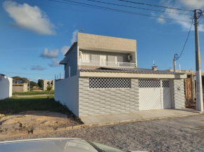 Casa Recém Construída com Piscina 4qtos 2suítes Área de Lazer